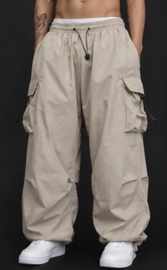Pantalón Baggy Cargo Parachute Beige